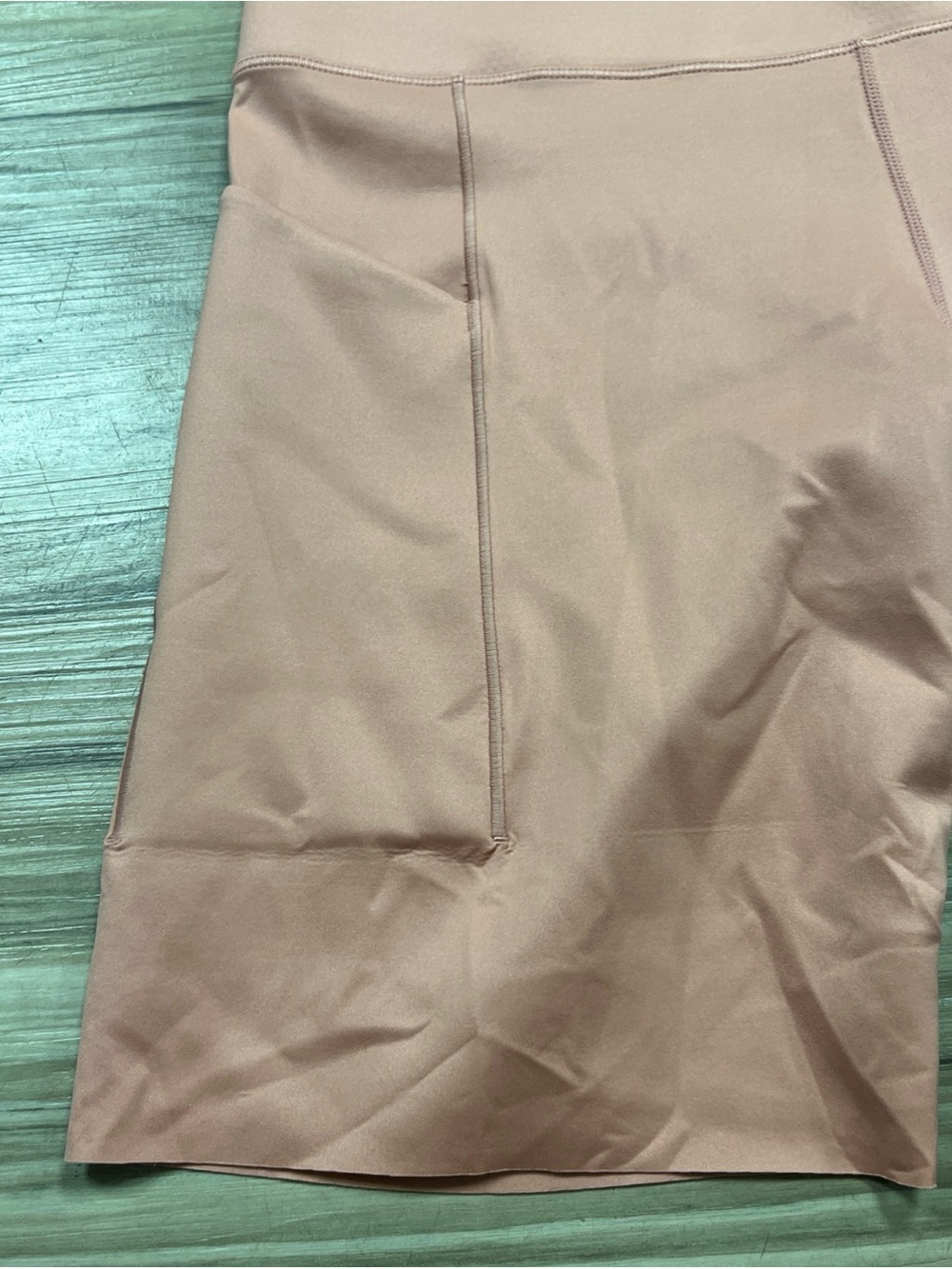 Nike Go Dri-Fit Firm High-Waist 8" Biker Shorts Womens Size Large DQ5923 618 $70 - Picture 2 of 6